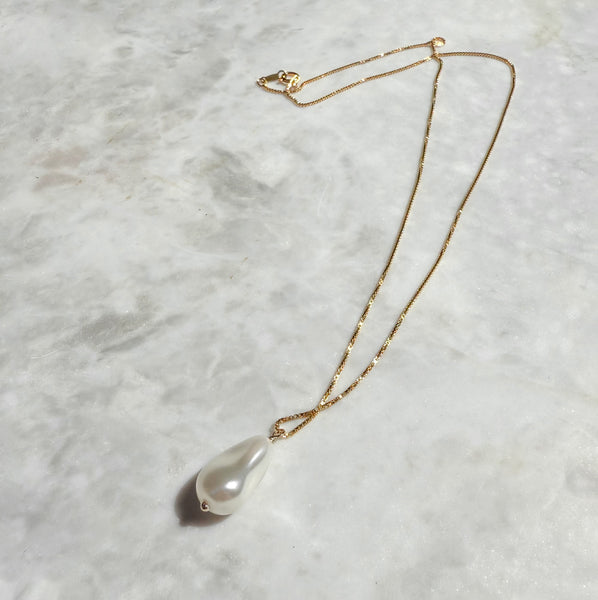 Amy Tamblyn Baroque Drop