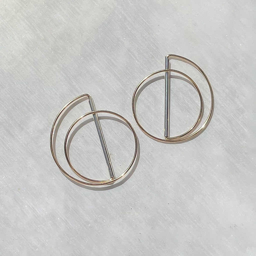 Straight Bar Eclipse Hoops