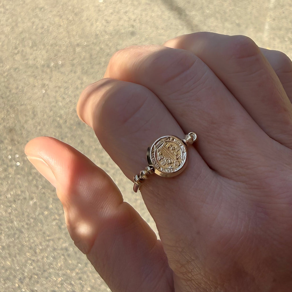 Medallion Flip RIng