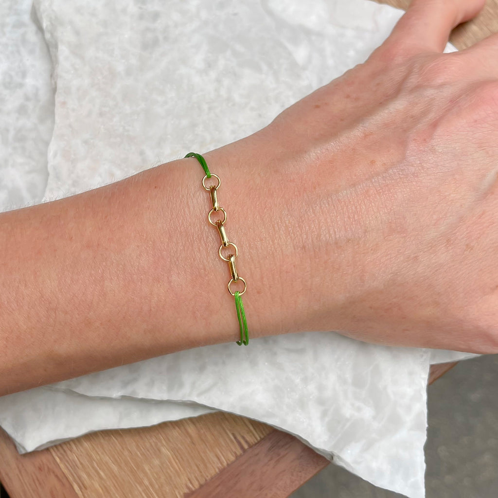 Connect thread bracelet