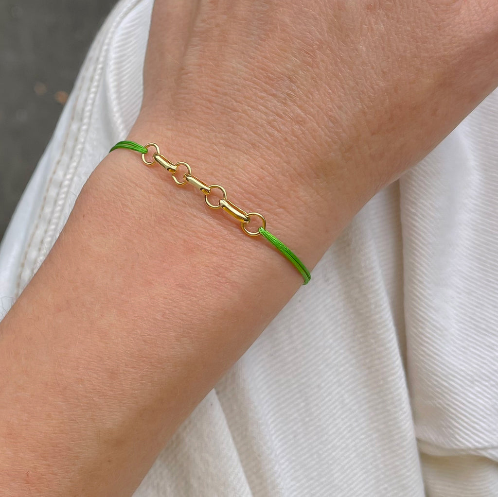 Connect thread bracelet