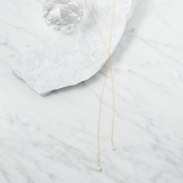 Amy Tamblyn Two Pearls