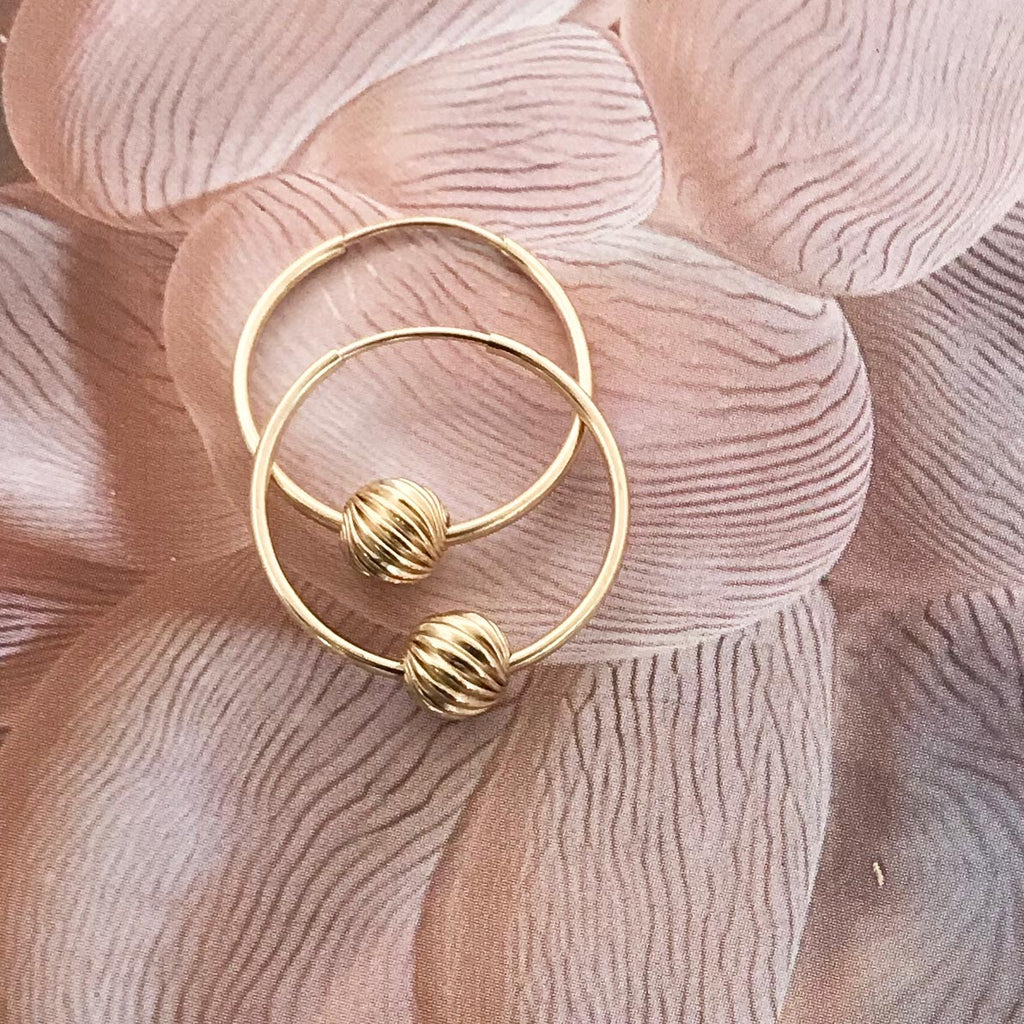 Simple Hoops with Ribbed Bead