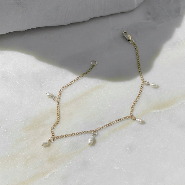 Amy Tamblyn Five Little Pearls